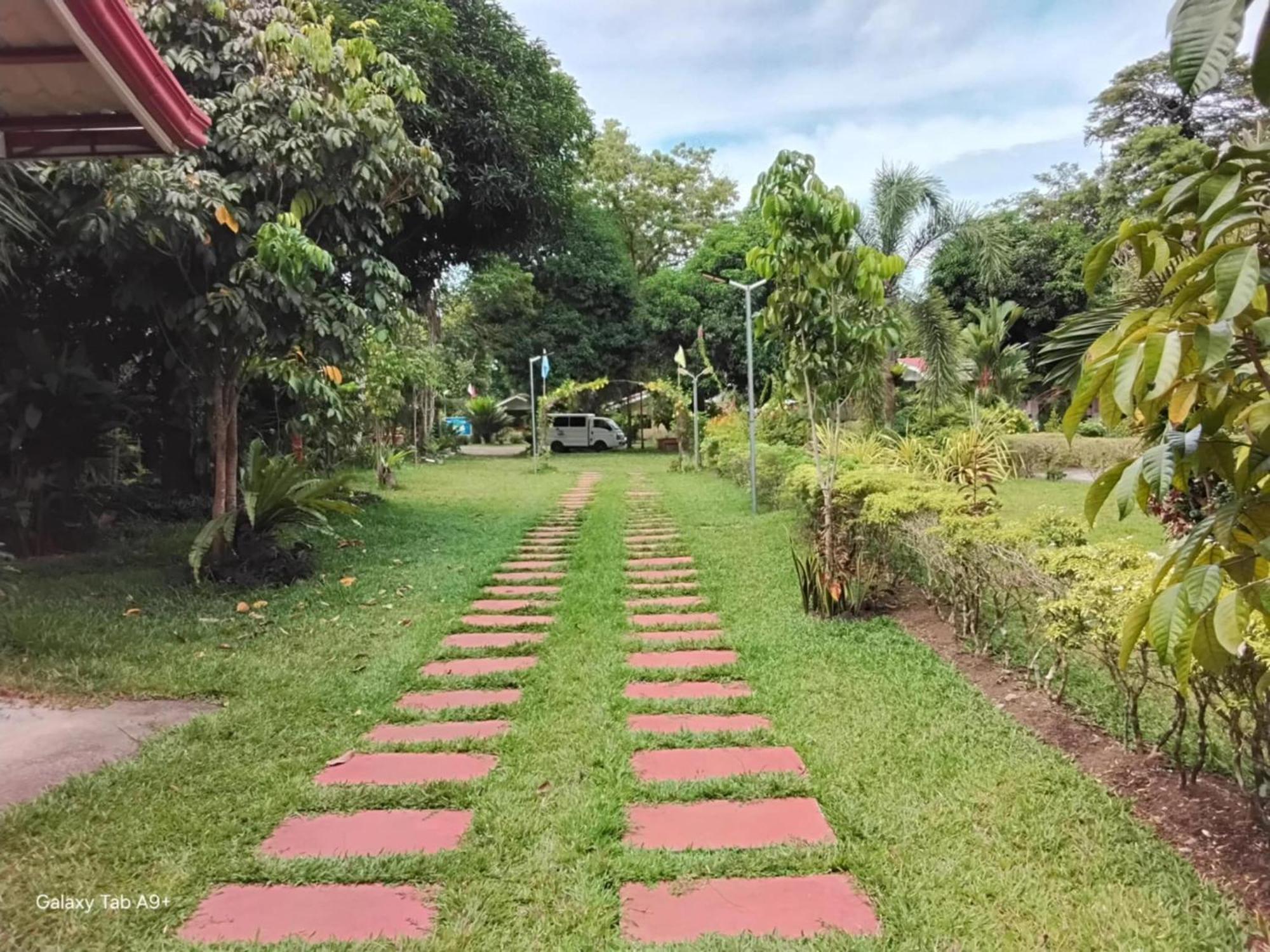 Camiguin Lanzones Resort Mambajao Exterior foto